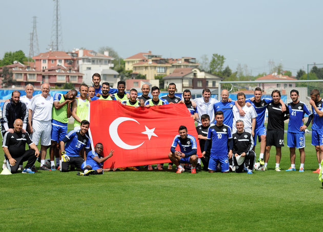 Hazırlıklar devam ediyor
