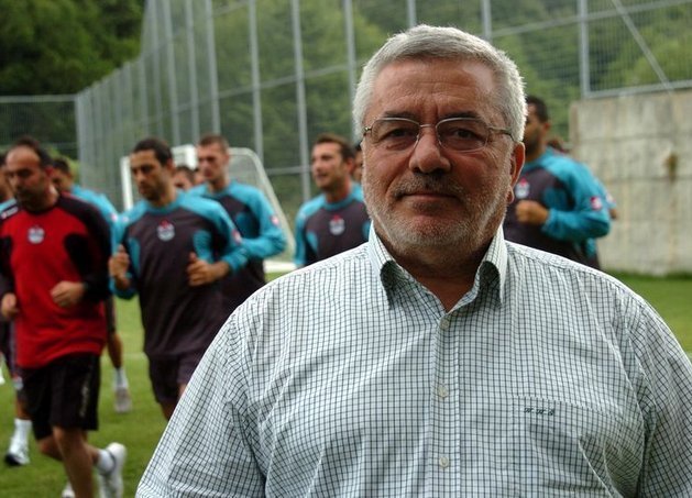 Öksüz: Geleceğin takımını kuruyoruz