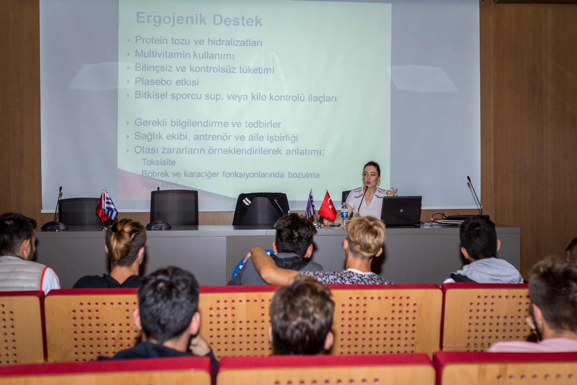 Kasımpaşa Akademi’de beslenme seminerleri başladı