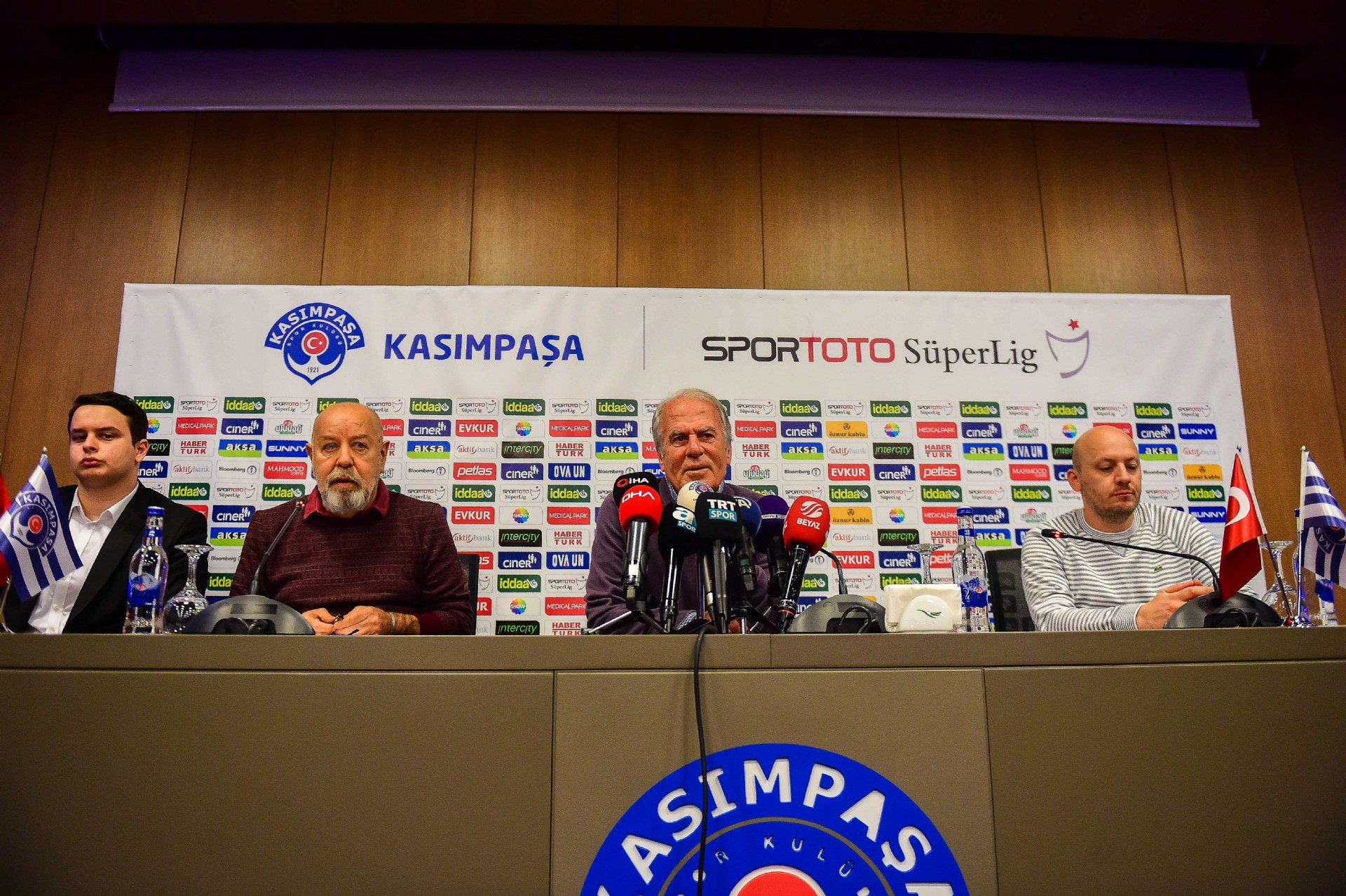 Mustafa Denizli Basın Toplantısı (Canlı Yayın)