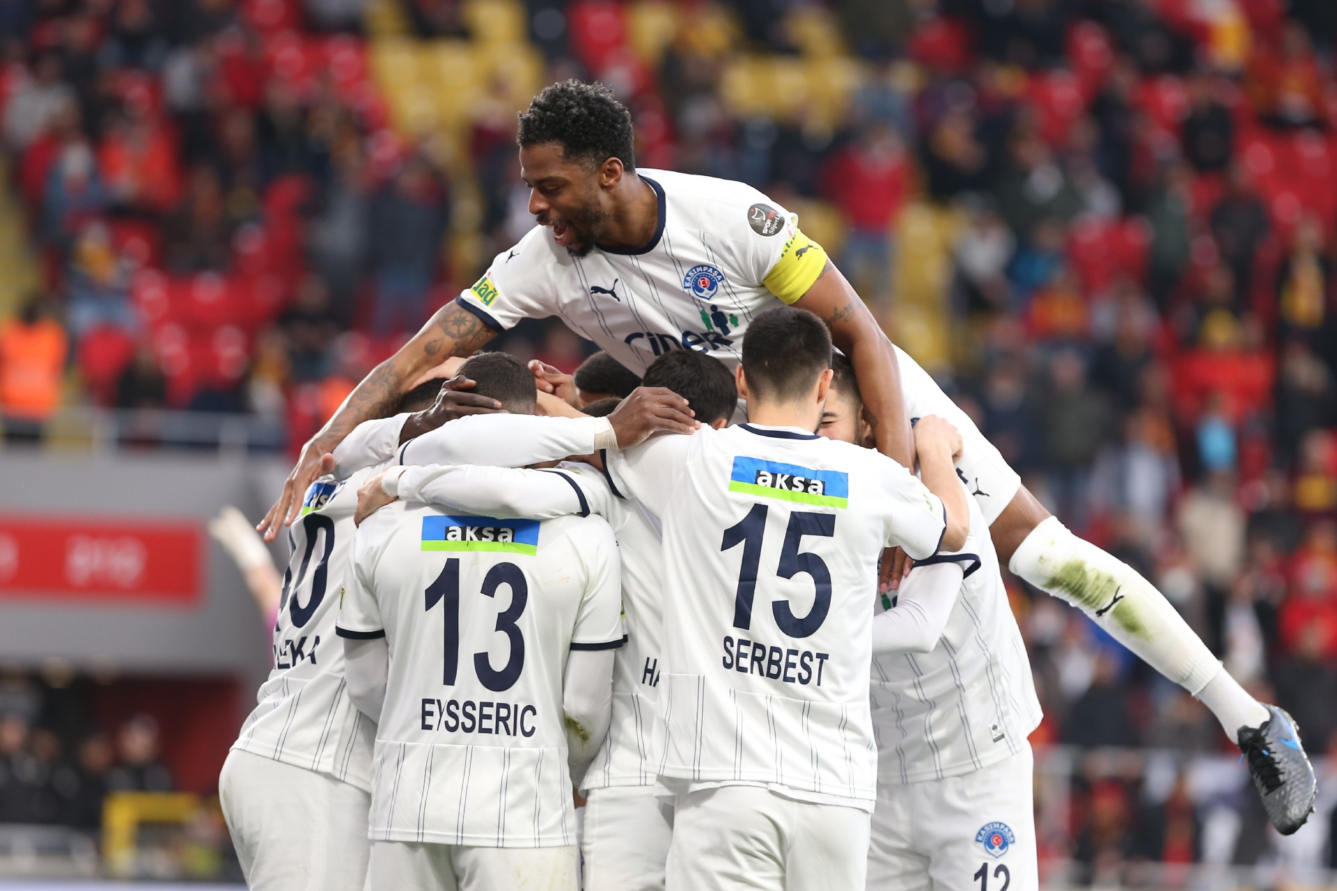 Göztepe:2 Kasımpaşa:3